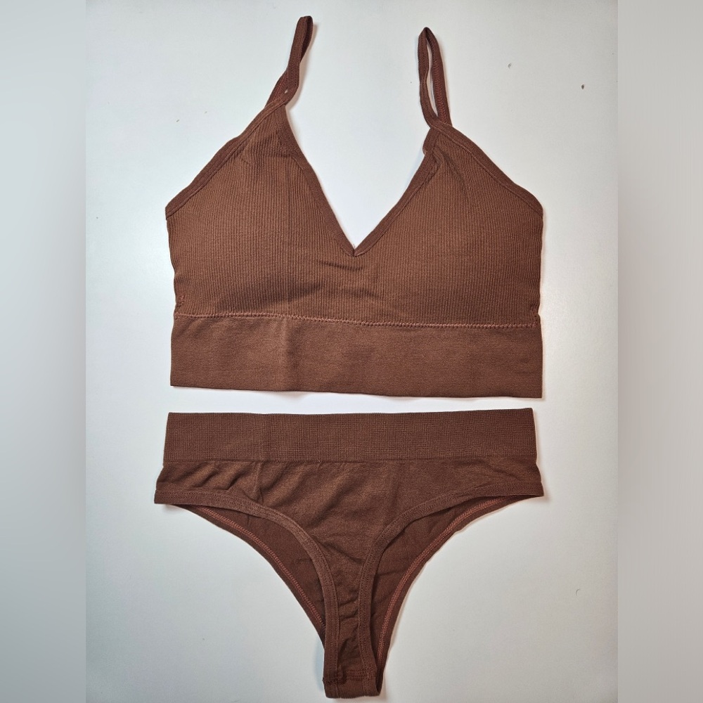 women's underwear set, bra and panties for training